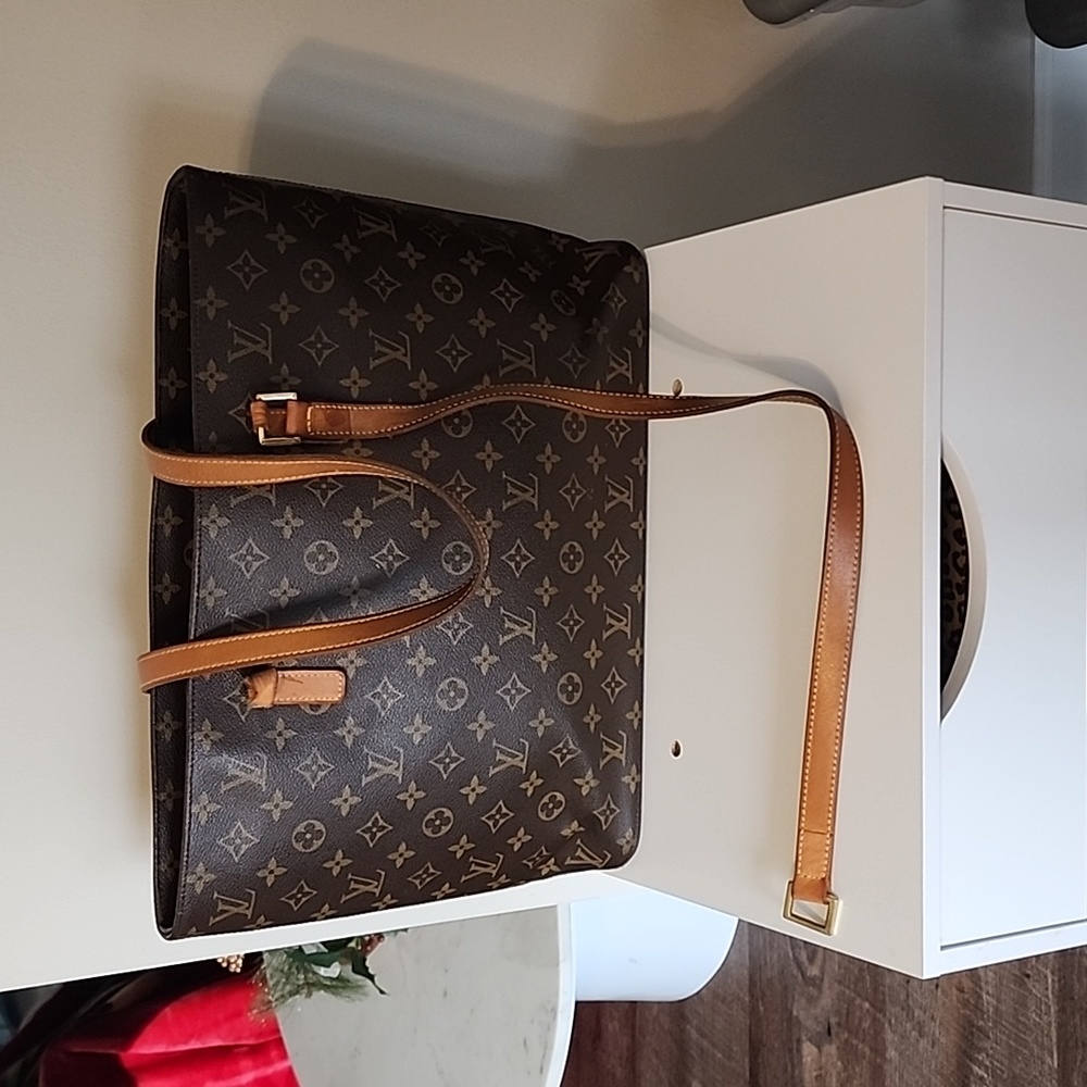 Authentic Louis Vuitton Monogram Luco Shoulder Tote Bag